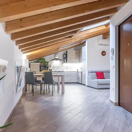 Mansarda Open Space Apartamento *